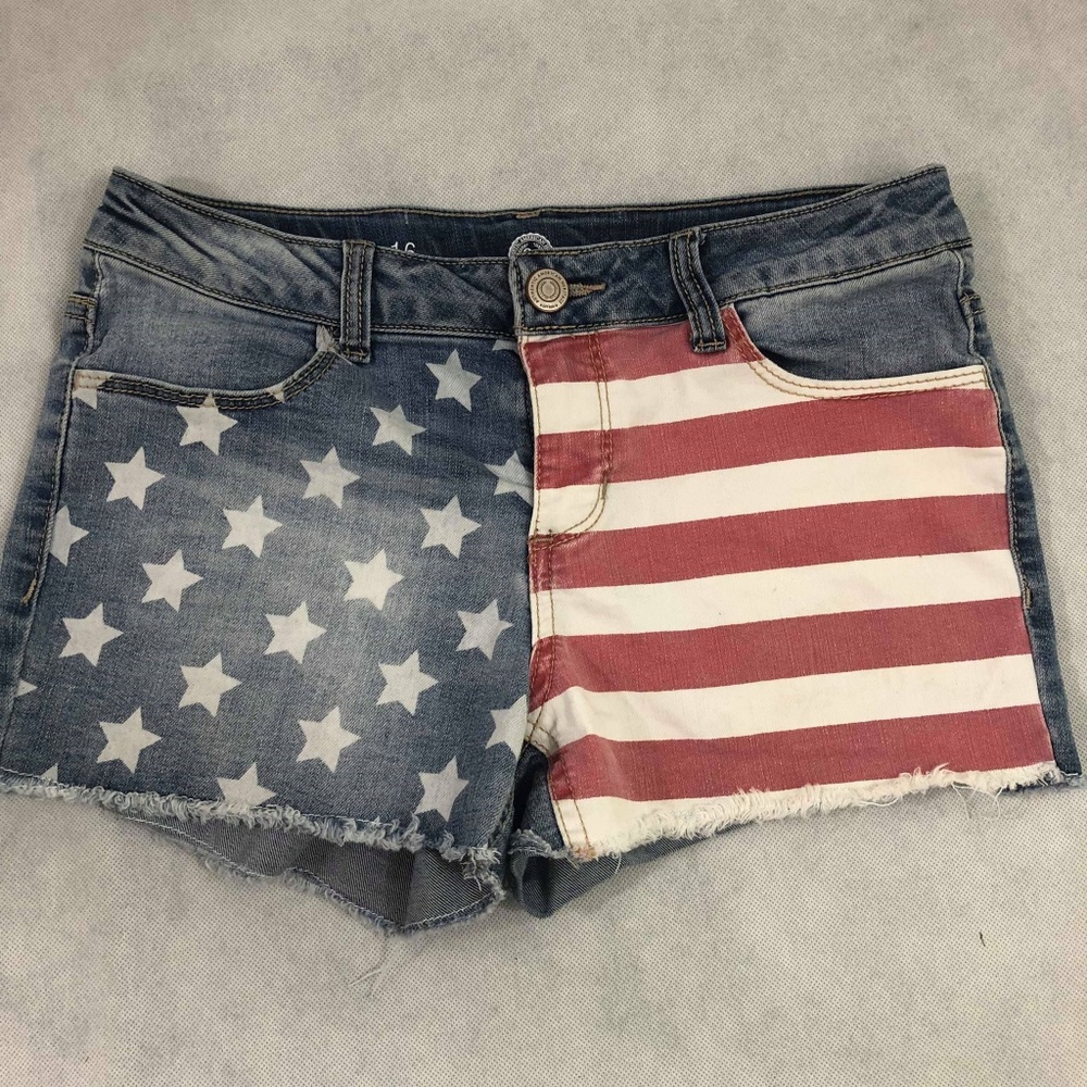 American Heritage Short Shorts with flag. sz 16